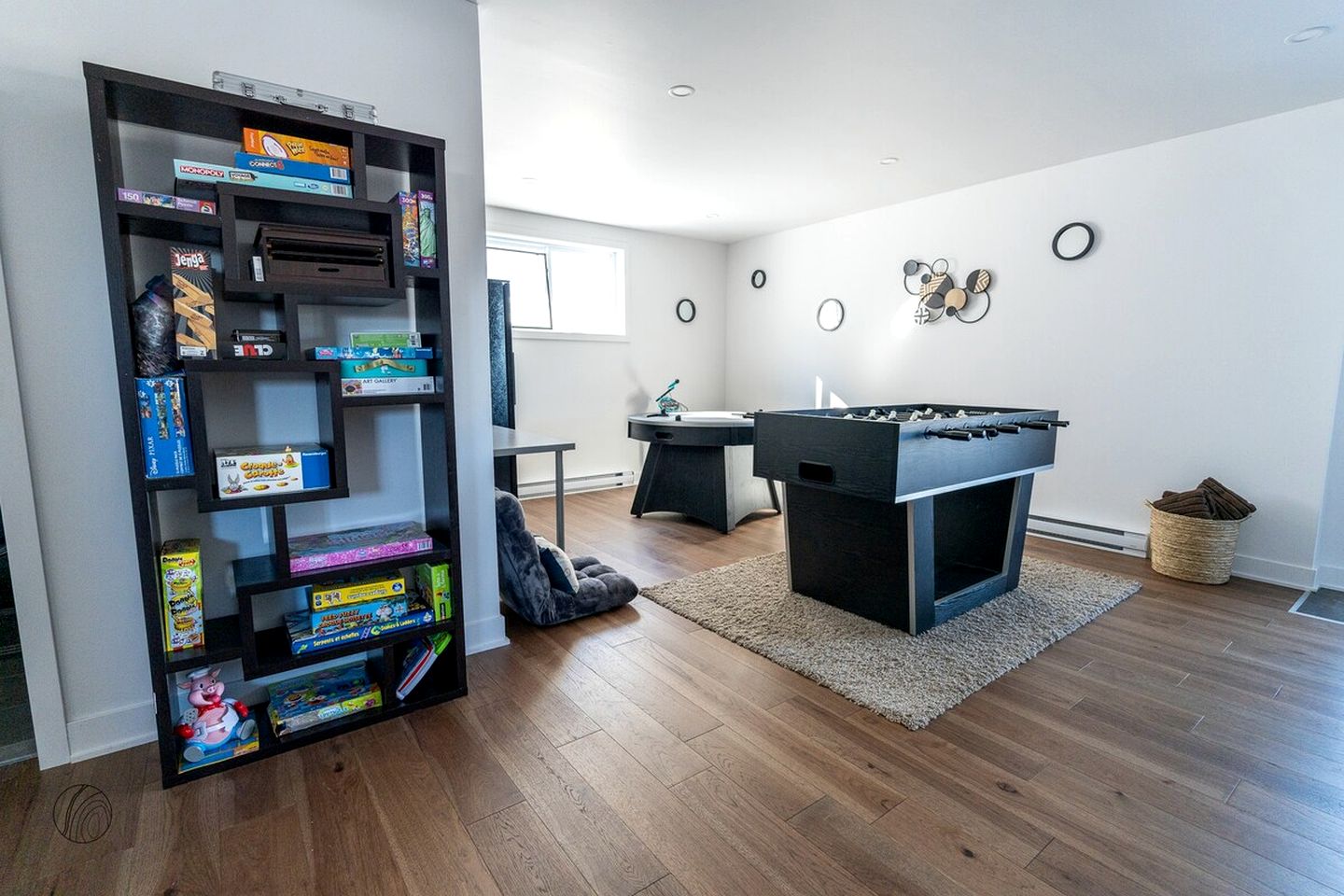 Luxurious Villa with Game Room, Hot-Tub and Barbecue in Saint Come, Quebec