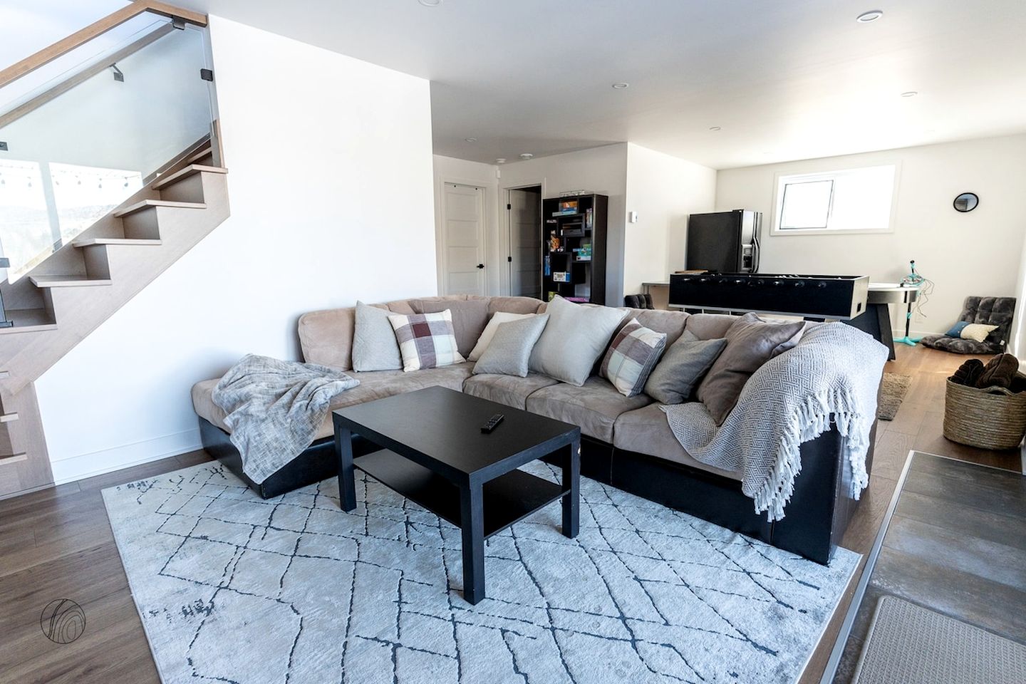 Luxurious Villa with Game Room, Hot-Tub and Barbecue in Saint Come, Quebec