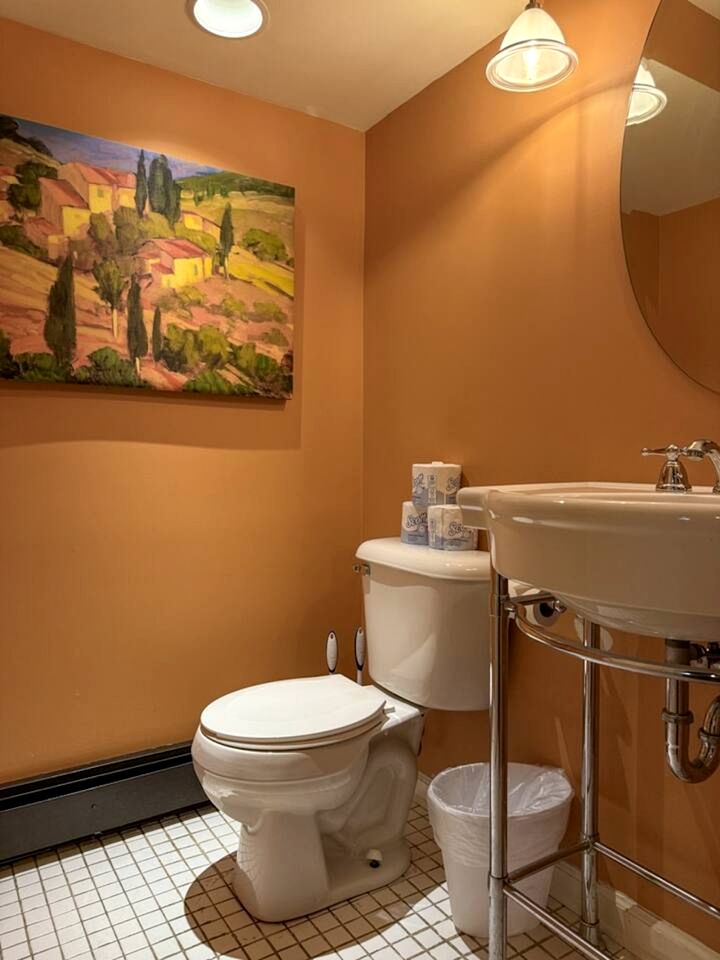 Luxurious Villa with Hot-tub, Fire Pit and Games in Gary, Indiana