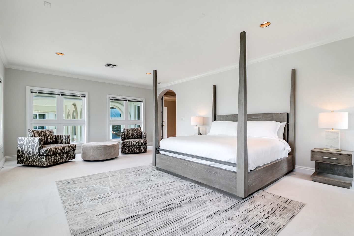 Luxury Waterfront Mansion with Rooftop Terrace near Las Olas, Fort Lauderdale FL