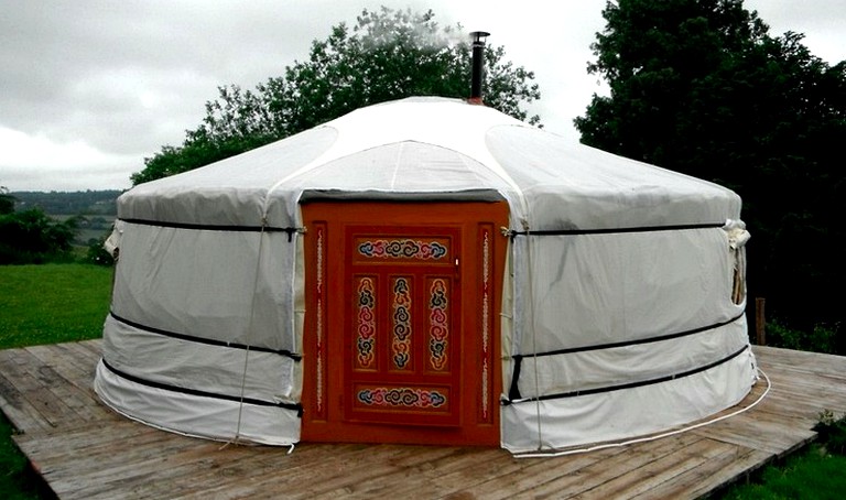 Yurts (Bideford, England, United Kingdom)