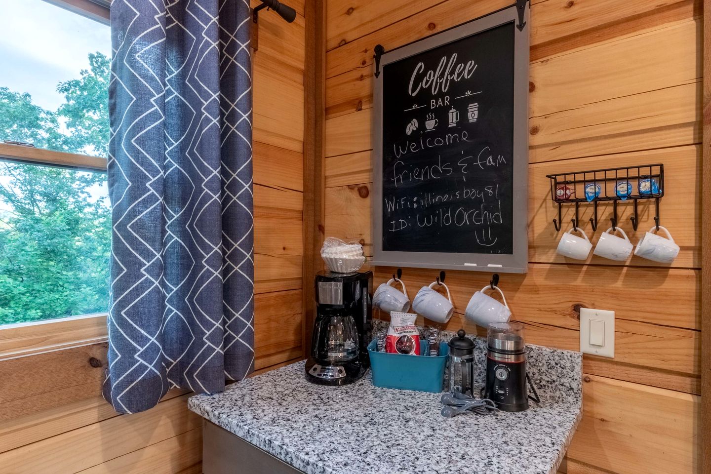 Luxury Lakeview Cabin with Theatre & Game Room near Fontana Lake, Bryson City NC