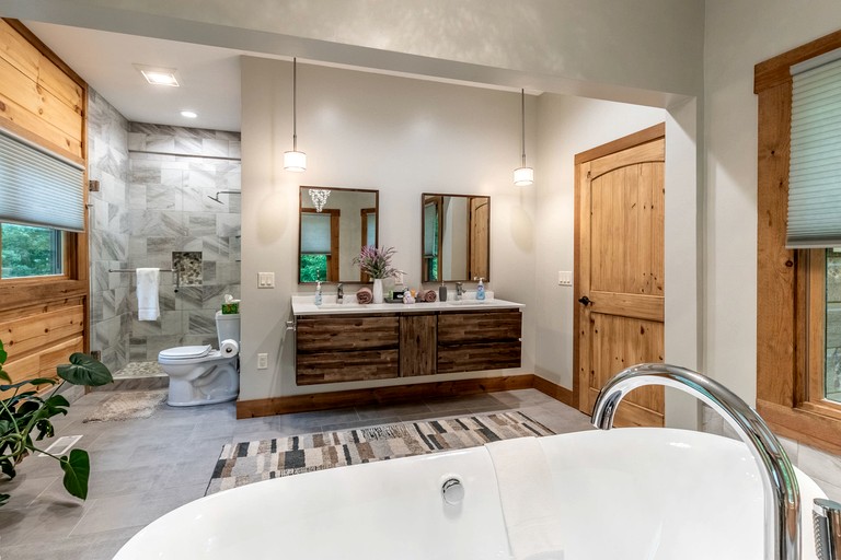 Cabins (United States of America, Bryson City, North Carolina)