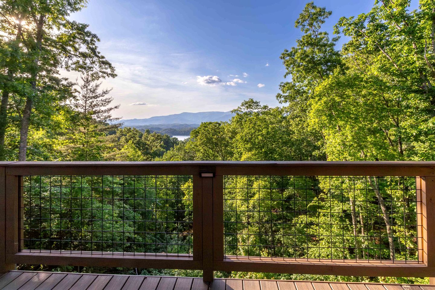 Luxury Lakeview Cabin with Theatre & Game Room near Fontana Lake, Bryson City NC