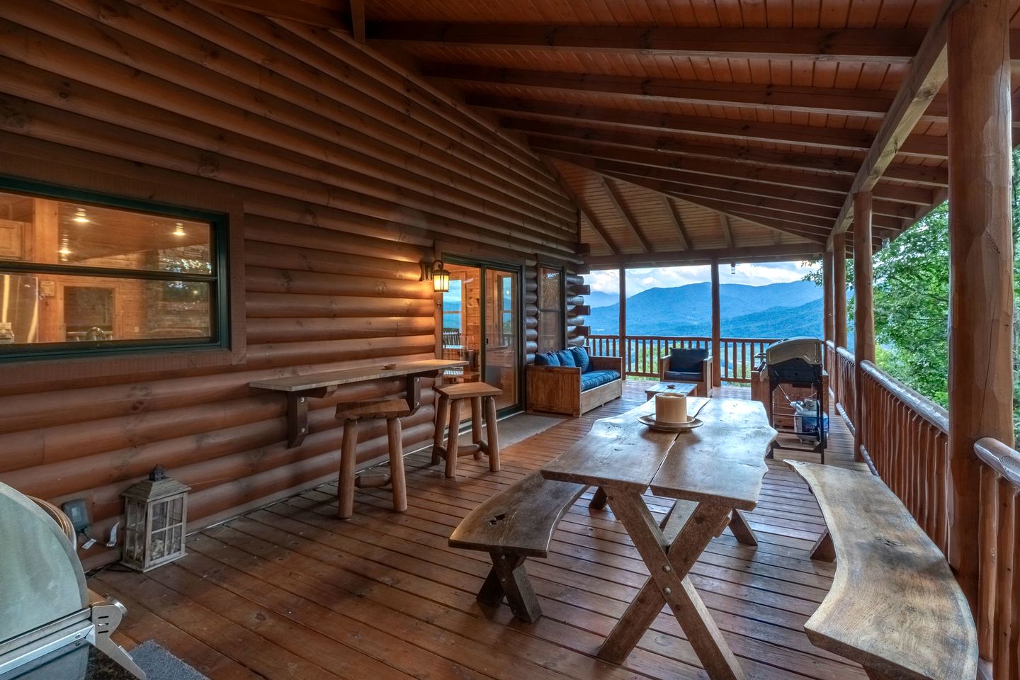 Spacious Smoky Mountain Cabin with Hot Tub & Game Room near Waynesville, NC