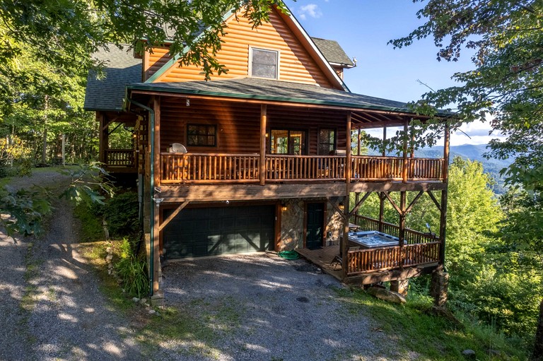 Cabins (United States of America, Waynesville, North Carolina)