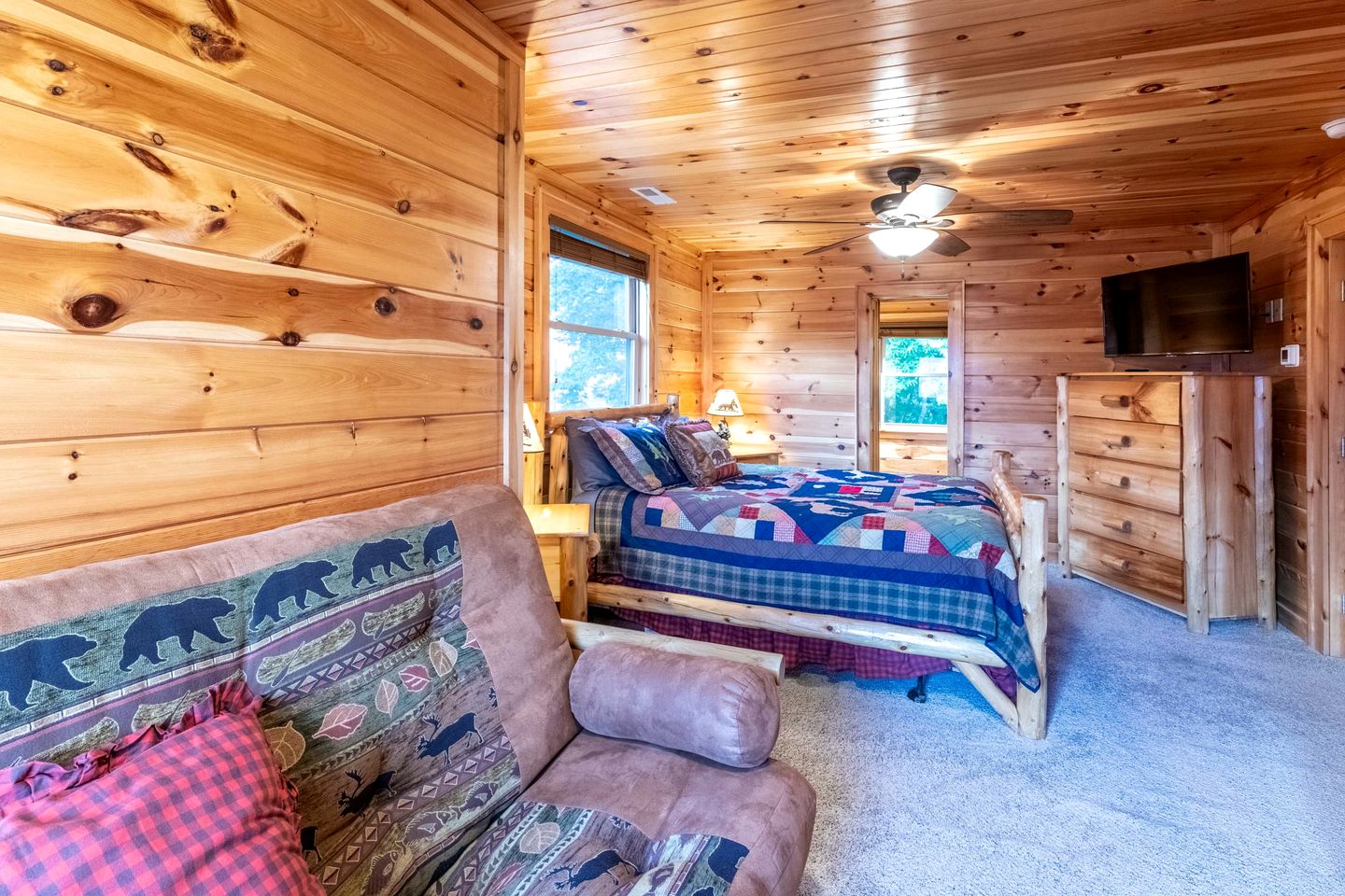 Spacious Smoky Mountain Cabin with Hot Tub & Game Room near Waynesville, NC