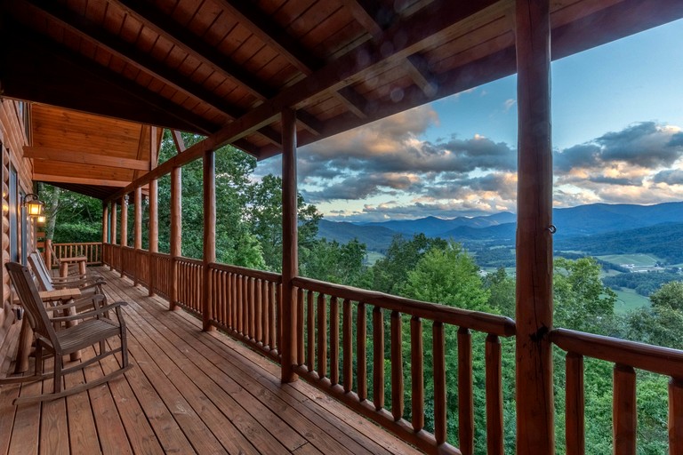 Cabins (United States of America, Waynesville, North Carolina)