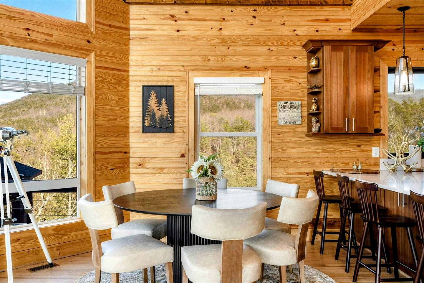 Luxurious A-Frame Mountain Retreat with Hot Tubs & Game Room Near Seneca Rocks, Milam, WV