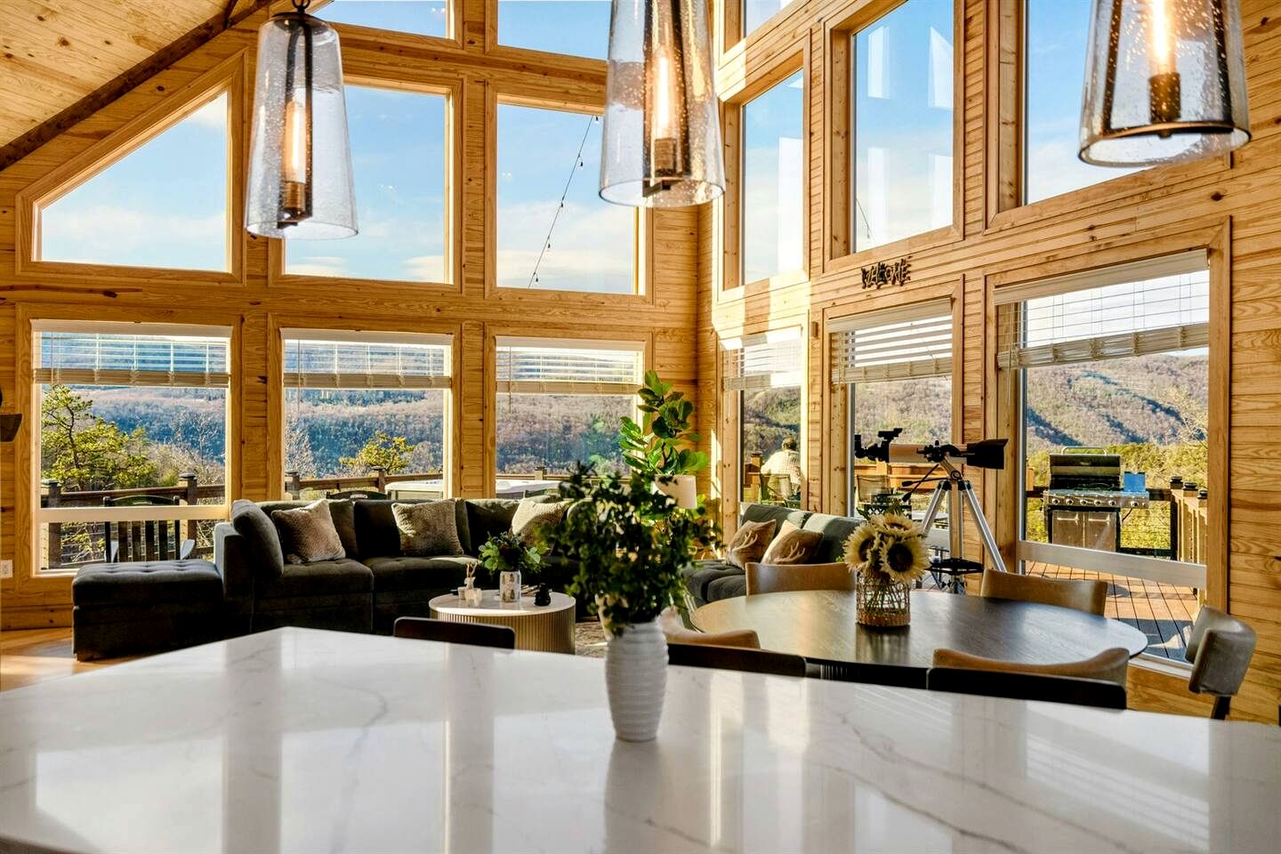 Luxurious A-Frame Mountain Retreat with Hot Tubs & Game Room Near Seneca Rocks, Milam, WV