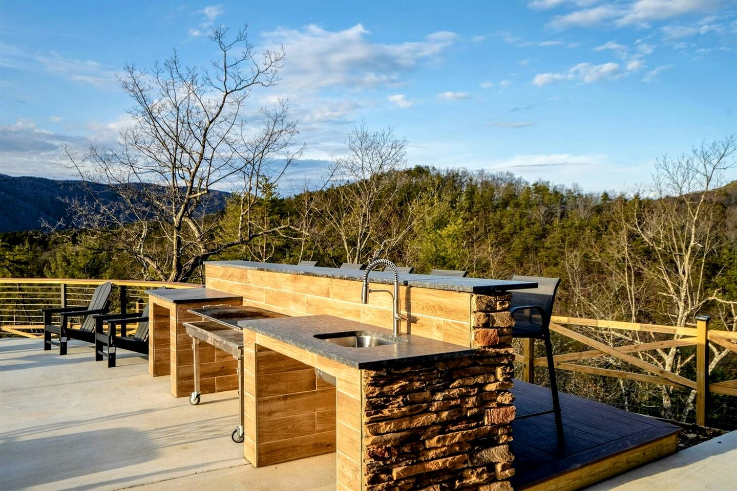 Luxurious A-Frame Mountain Retreat with Hot Tubs & Game Room Near Seneca Rocks, Milam, WV