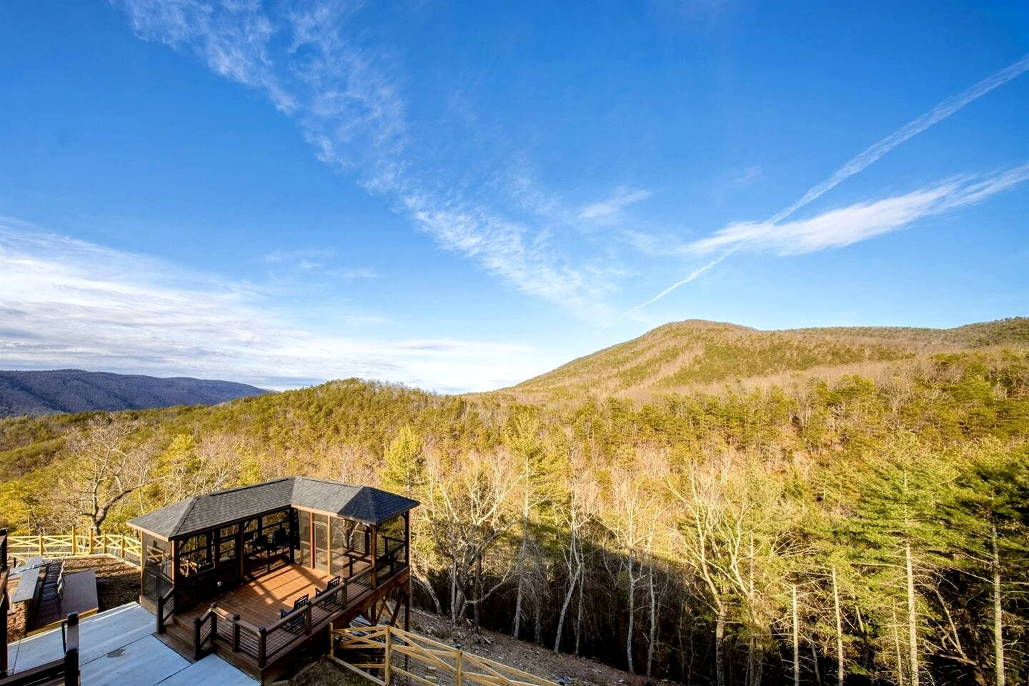 Luxurious A-Frame Mountain Retreat with Hot Tubs & Game Room Near Seneca Rocks, Milam, WV