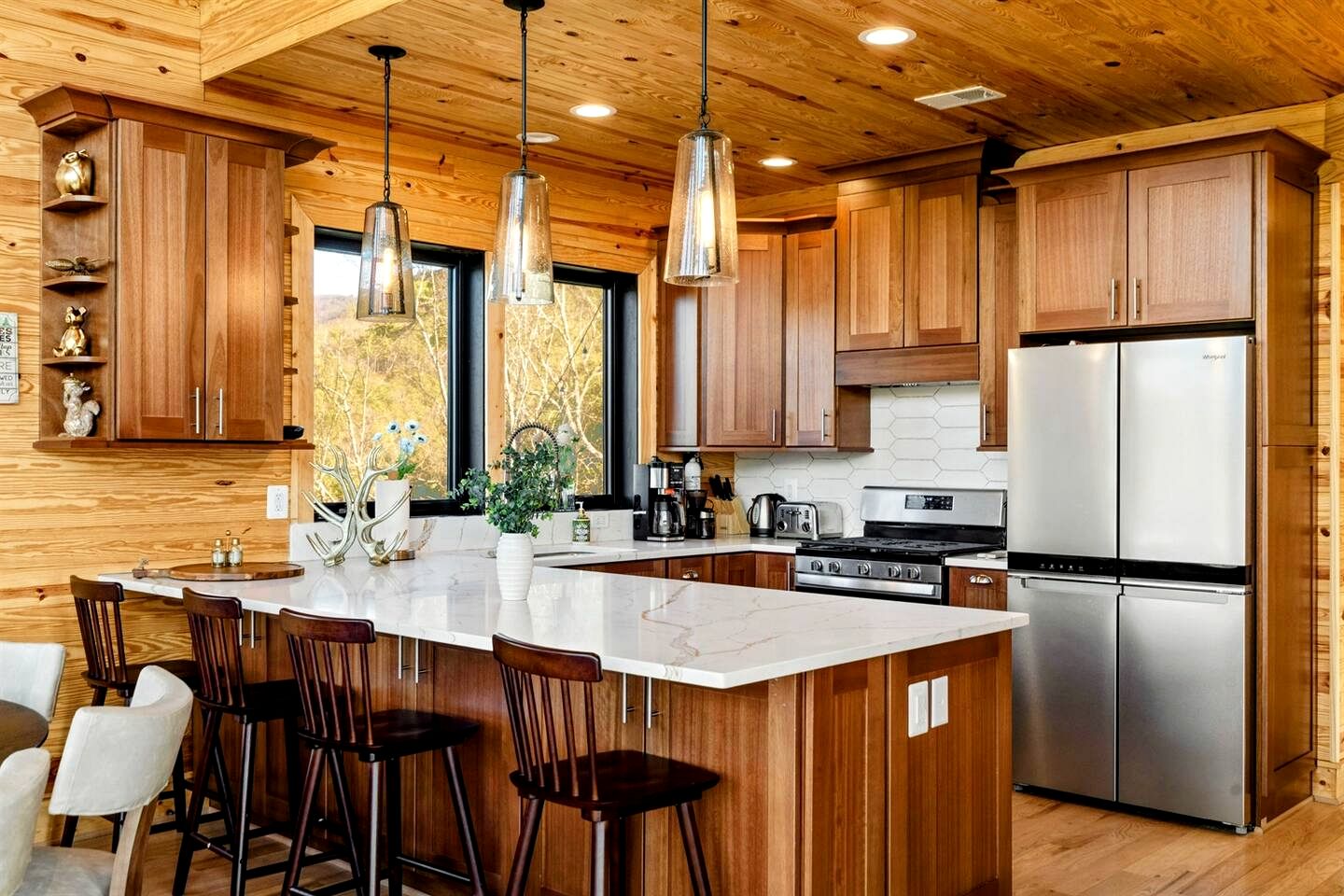 Luxurious A-Frame Mountain Retreat with Hot Tubs & Game Room Near Seneca Rocks, Milam, WV