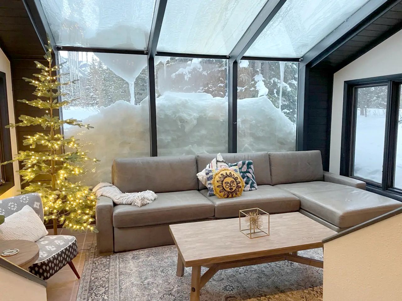 Luxury A-Frame with Hot Tub for Dreamy Vacations in Colorado