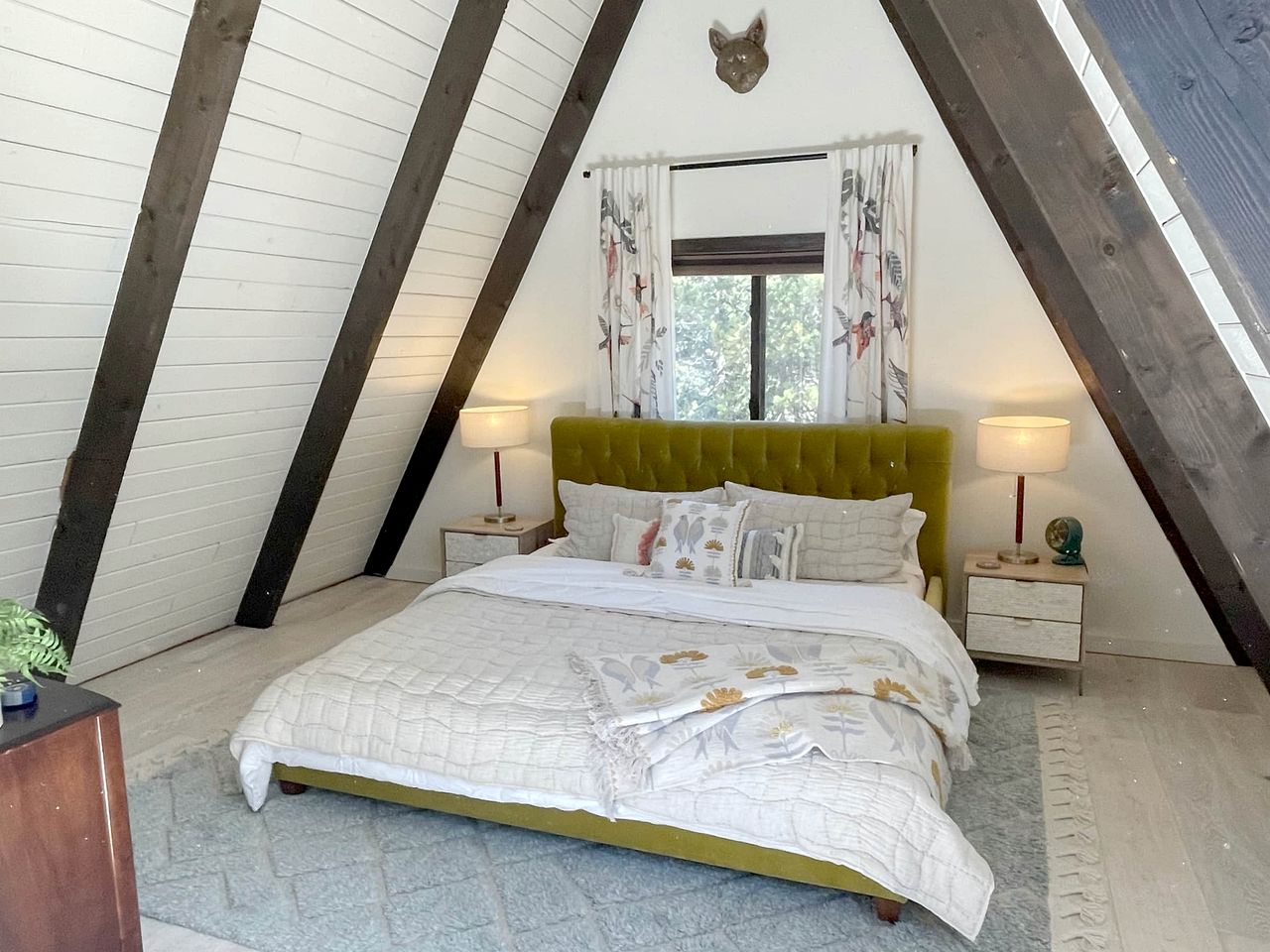 Luxury A-Frame with Hot Tub for Dreamy Vacations in Colorado