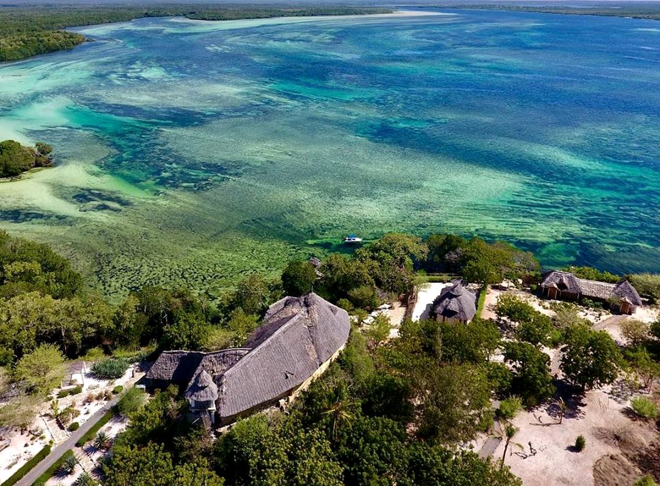 Luxury Accommodation with Fabulous Views on Mida Creek in Watamu, Kenya