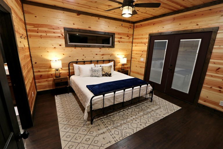 Cabins (United States of America, Hochatow, Oklahoma)