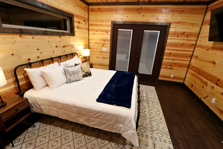 Cabins (United States of America, Hochatow, Oklahoma)