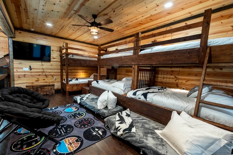 Cabins (United States of America, Hochatow, Oklahoma)