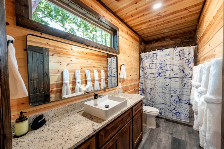 Cabins (United States of America, Hochatow, Oklahoma)