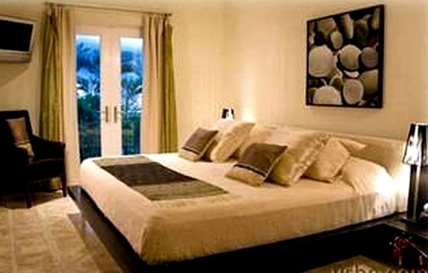 Luxury Beachfront Condo in Playa Langosta, Costa Rica