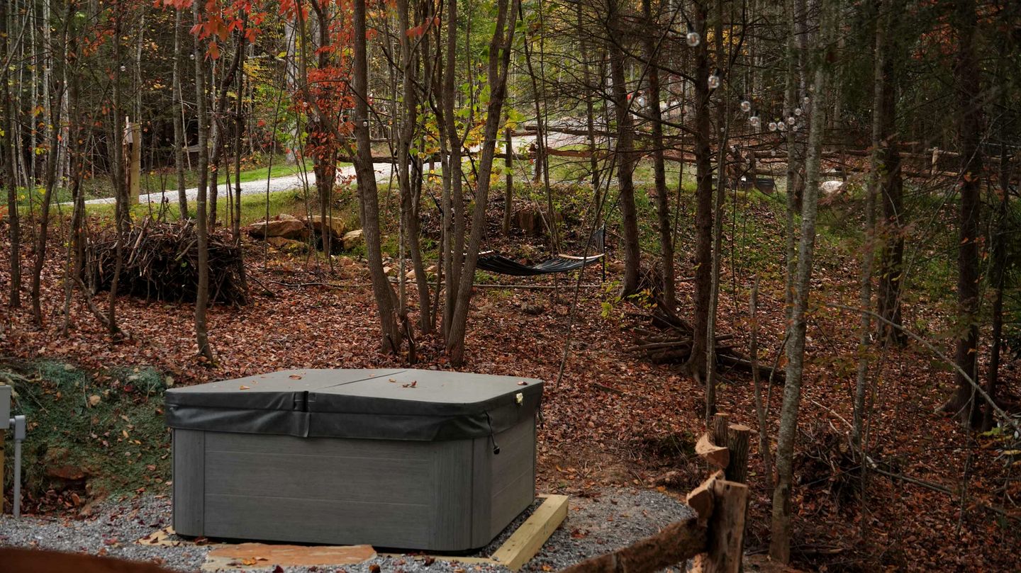 Luxury Bell Tent Glamping with Hot Tub and Stargazing Deck Retreat in Waynesville, North Carolina