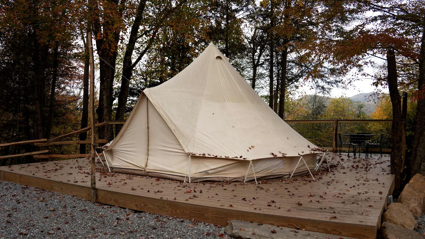 Bell Tents (United States of America, Waynesville, North Carolina)