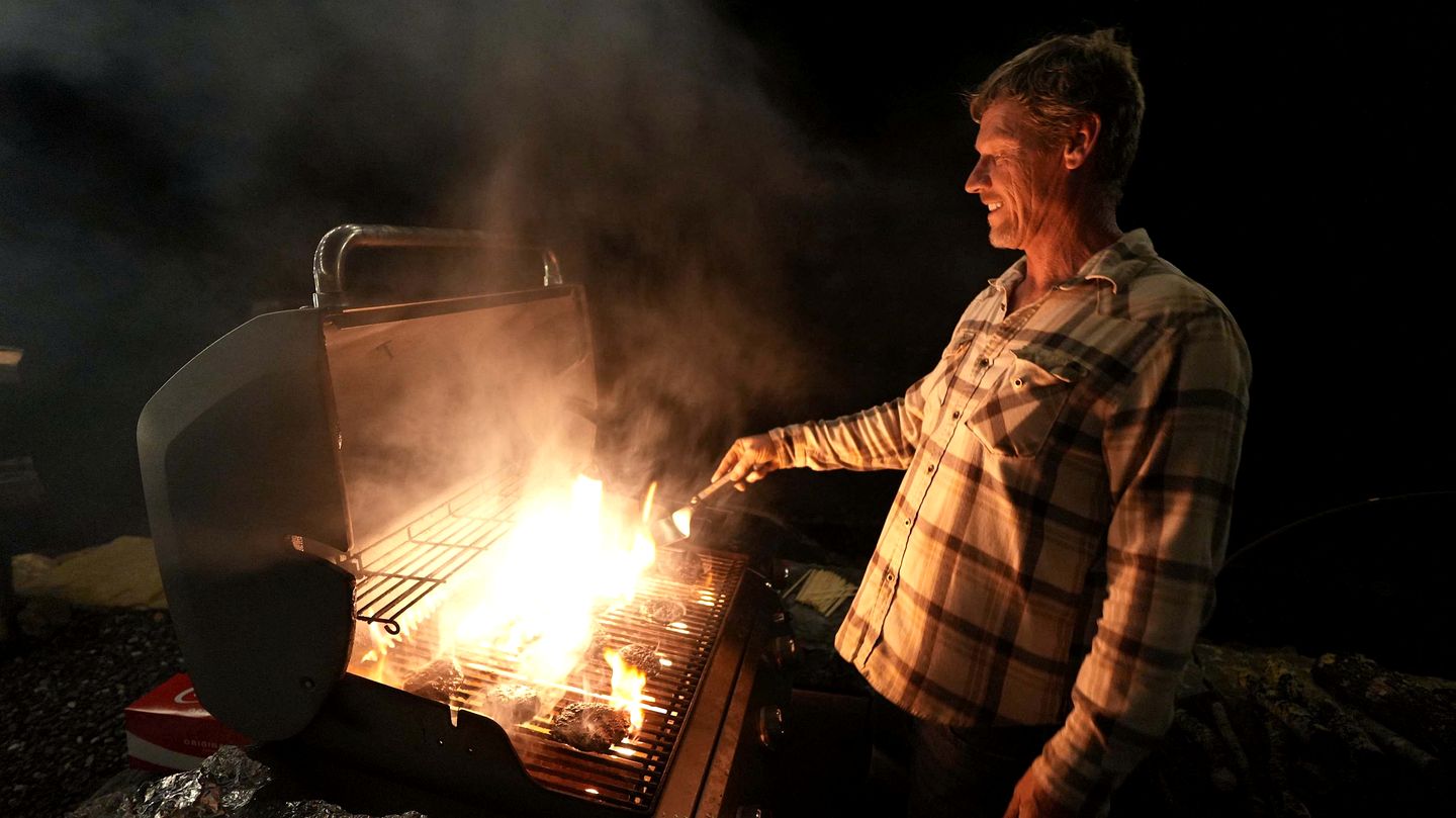 Luxury Bell Tent Glamping with Hot Tub and Stargazing Deck Retreat in Waynesville, North Carolina