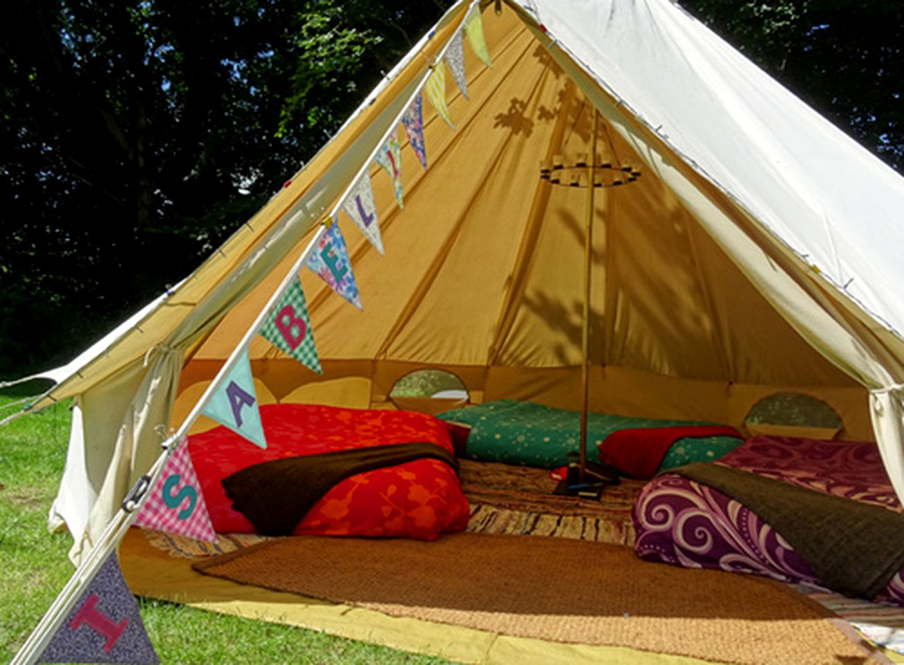 Luxury Bell Tents Ideal for a Romantic Retreat in the Stunning Countryside of Bath, United Kingdom