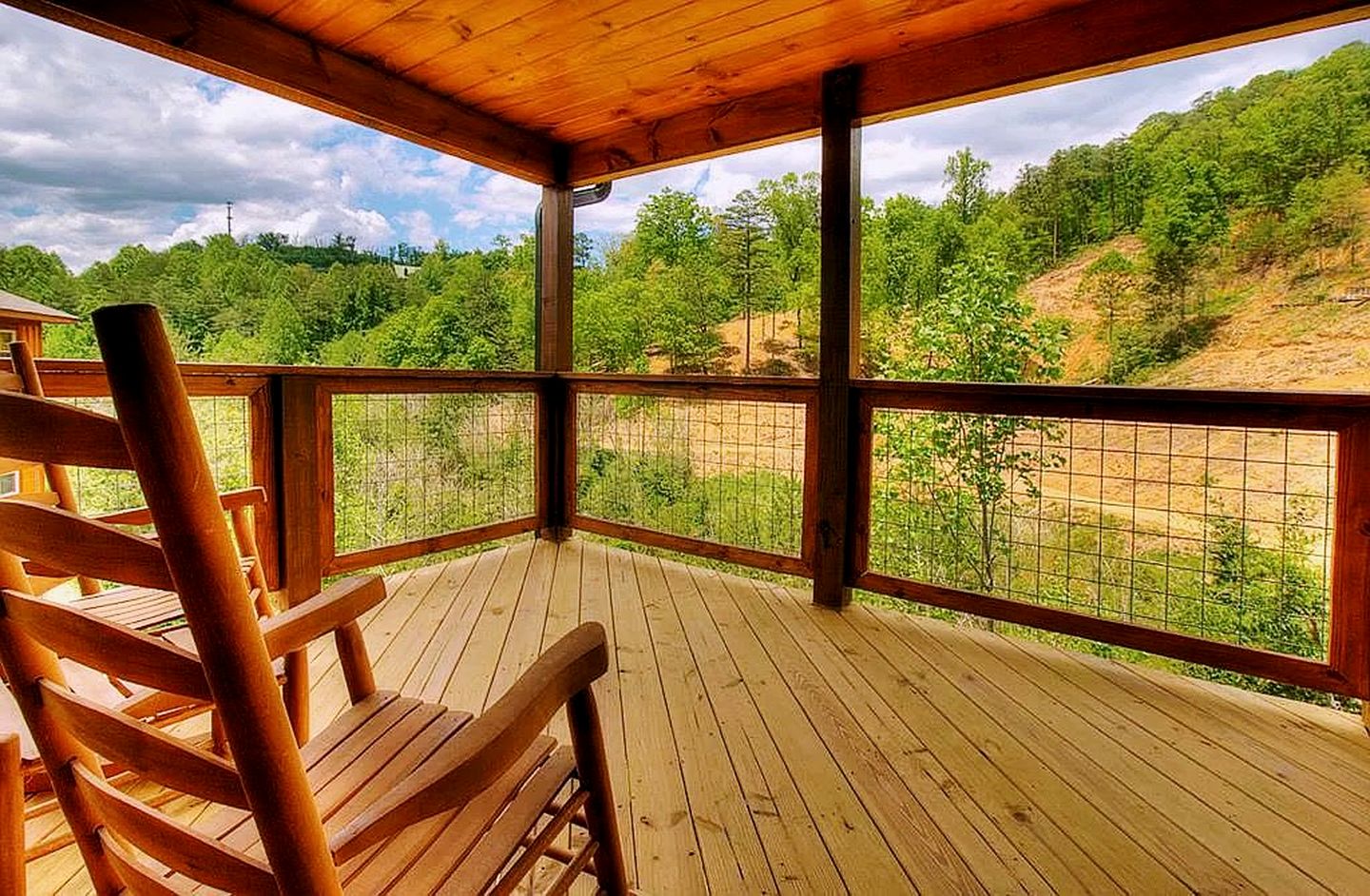 Luxury All-Wood Cabin with Game Room, Theater & Hot Tub near Pigeon Forge & Gatlinburg, Tennessee