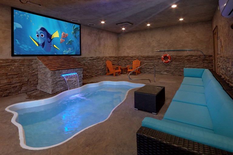 Cabins (United States, Gatlinburg, Tennessee)