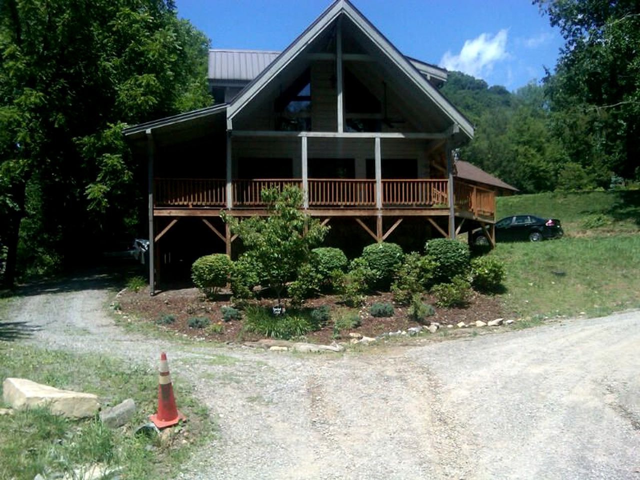 Luxury Cabin Rental With Creek Access in Maggie Valley, North Carolina
