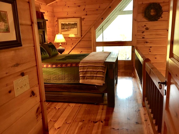 Cabins (Maggie Valley, North Carolina, United States)