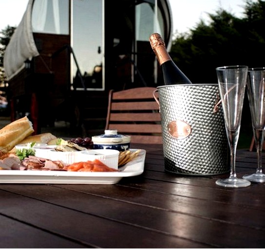 Caravans (Christchurch, South Island, New Zealand)