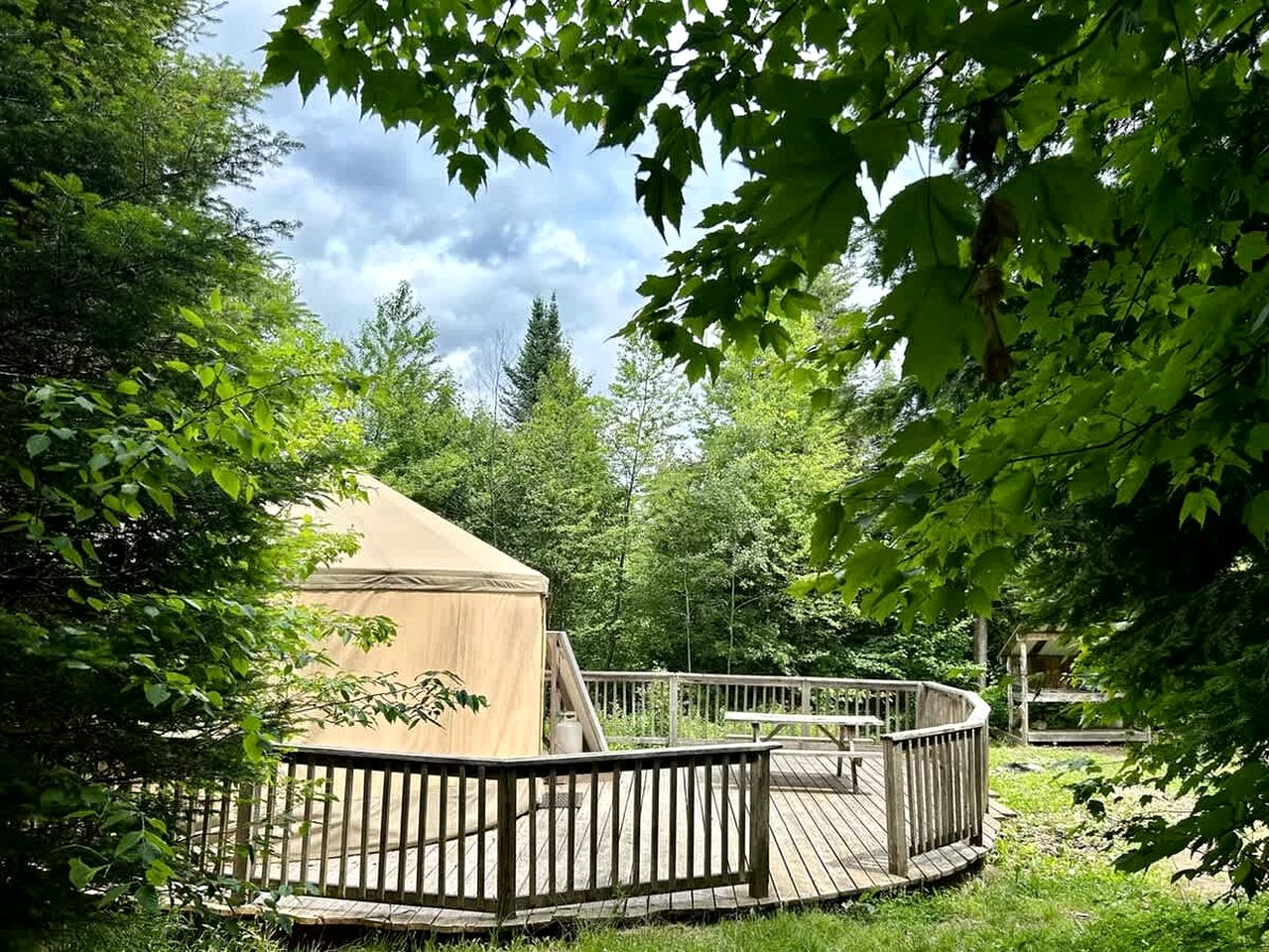 Authentic Yurt Rental at Luxury Camping Site near Mont - Tremblant National Park
