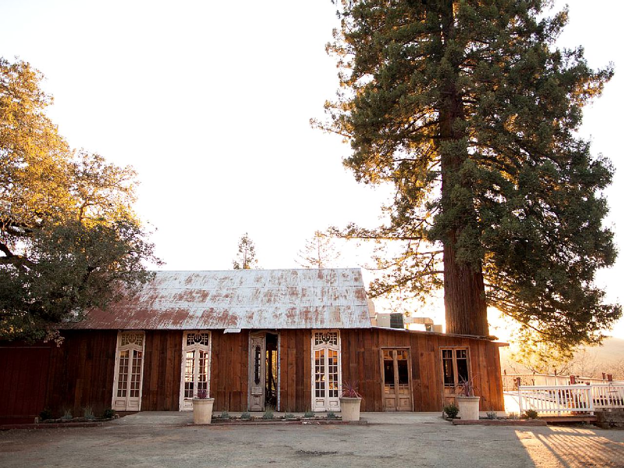 Luxury Camping Rental for Large Groups & Weddings near Napa Valley, California