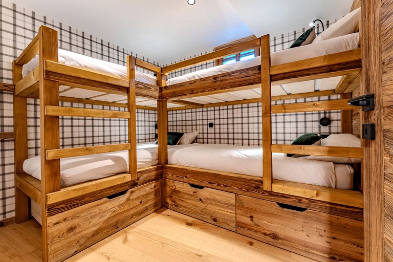 Vacation Rentals (France, Megève, Auvergne-Rhône-Alpes)