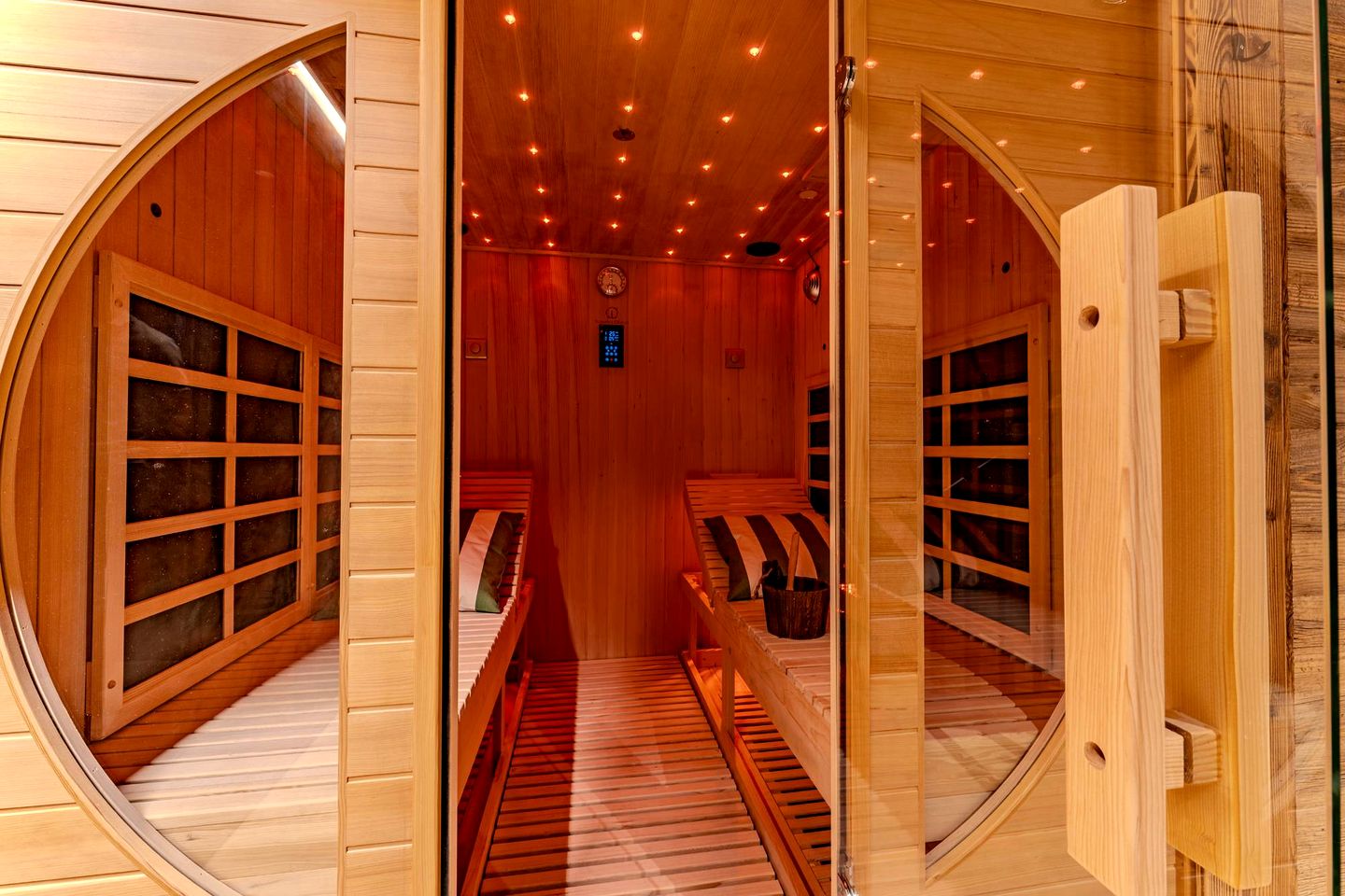 Luxury Chalet with Jacuzzi & Sauna near Ski Lifts in Megève, French Alps