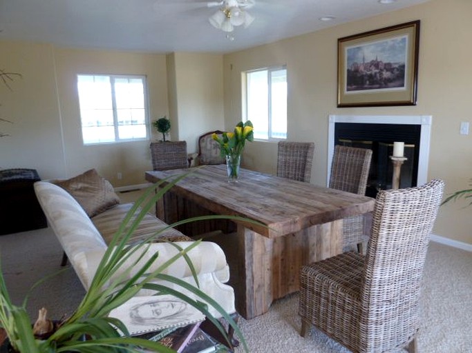 Cottages (Lakeport, California, United States)