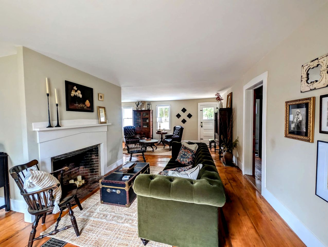 Elegant Luxury Cottage with Fire Pit Near Carrying Place Beach in Surry, Maine