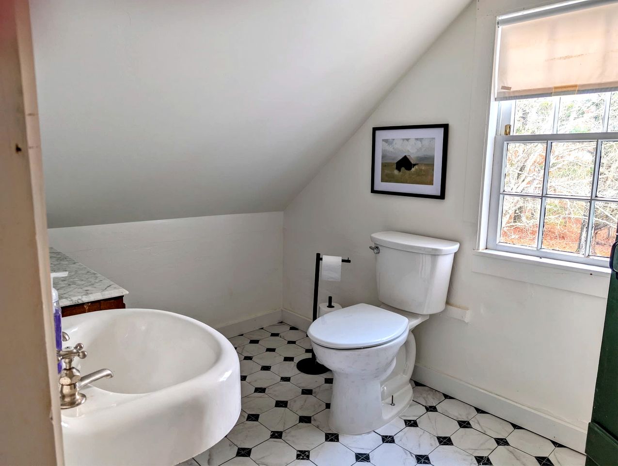 Elegant Luxury Cottage with Fire Pit Near Carrying Place Beach in Surry, Maine