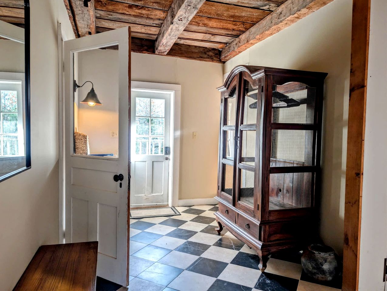 Elegant Luxury Cottage with Fire Pit Near Carrying Place Beach in Surry, Maine