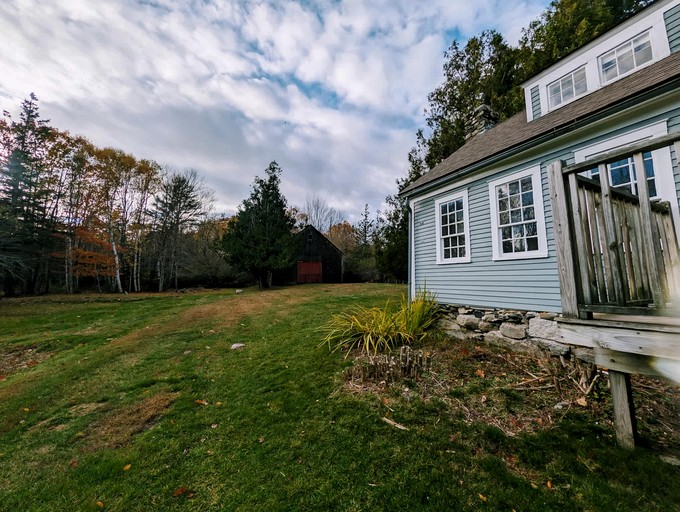 Cottages (United States of America, Surry, Maine)