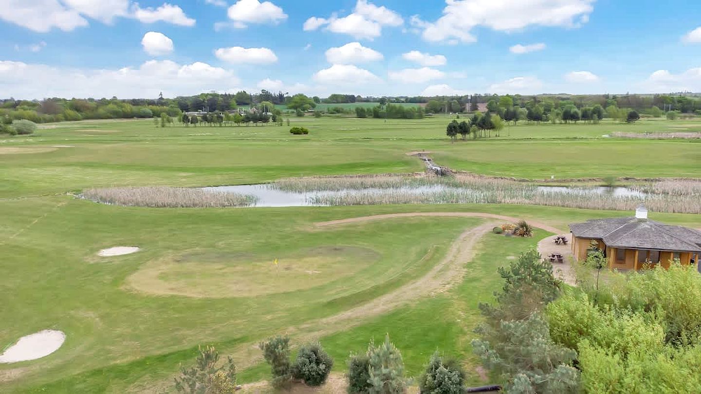 Relaxing Coastal Escape with Pool Fun, Beach Access & Entertainment for All Ages in Scotland, United Kingdom