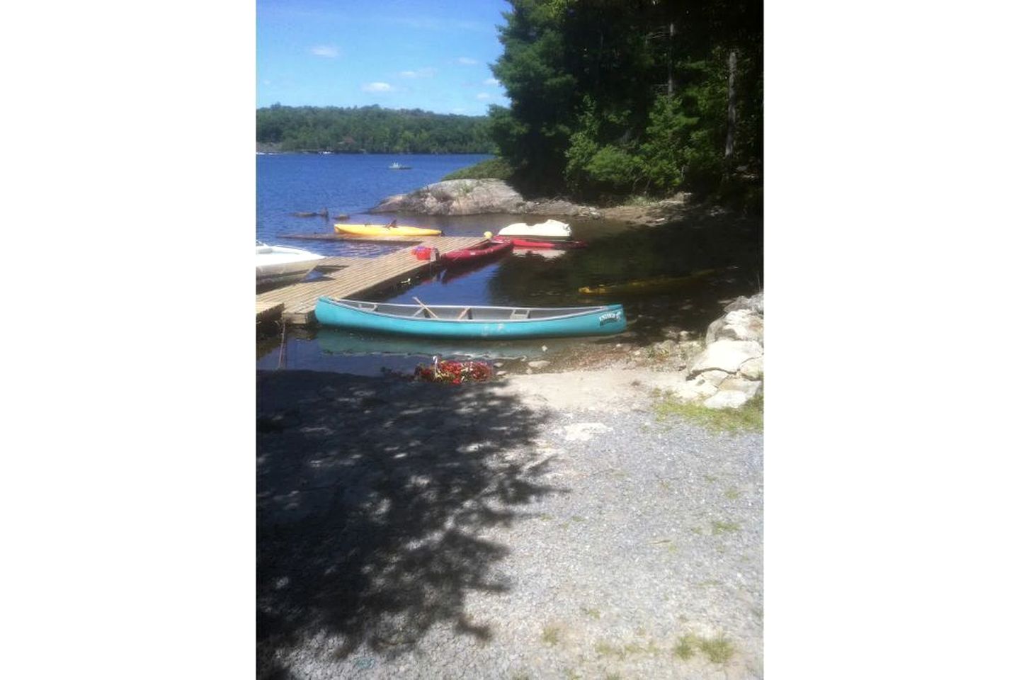 Cottages (Canada, Godfrey, Ontario)