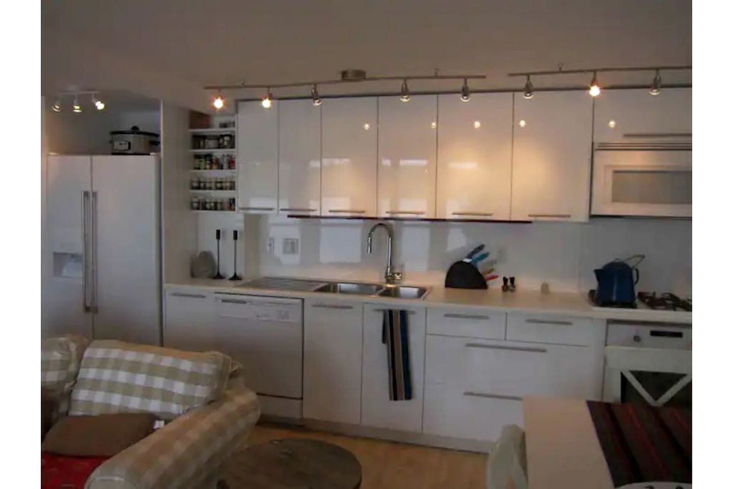 Cozy Lower Apartment in Luxury Cottage Resort Rental in Land O' Lakes Region of Ontario