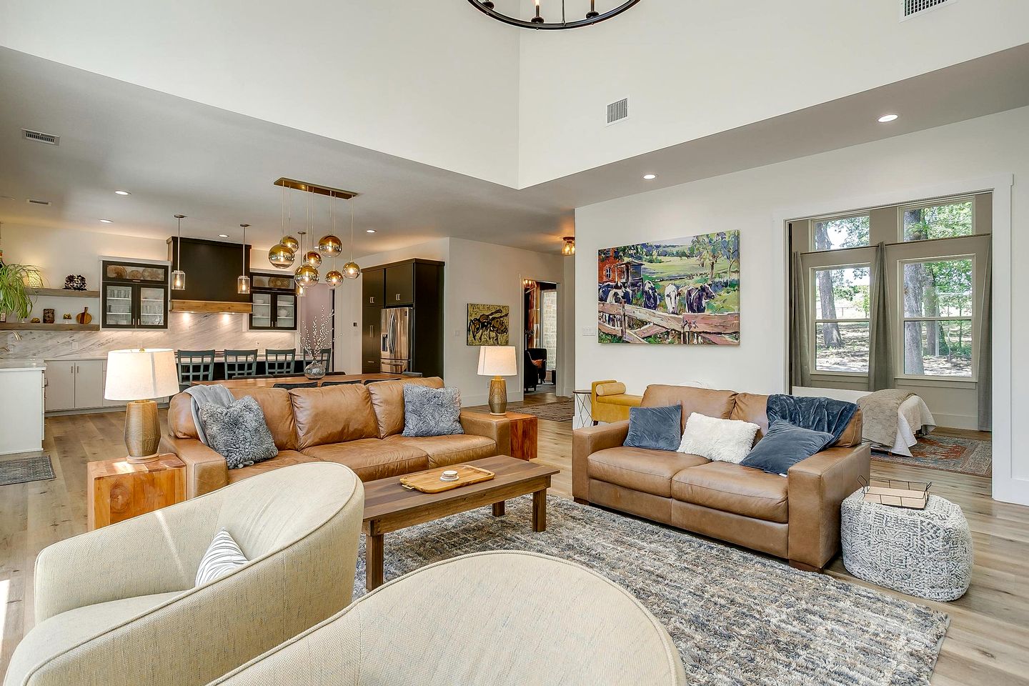 Luxury Cottage on Six Secluded Acres of Private Land, and near Decatur’s Historic Town Square, Texas