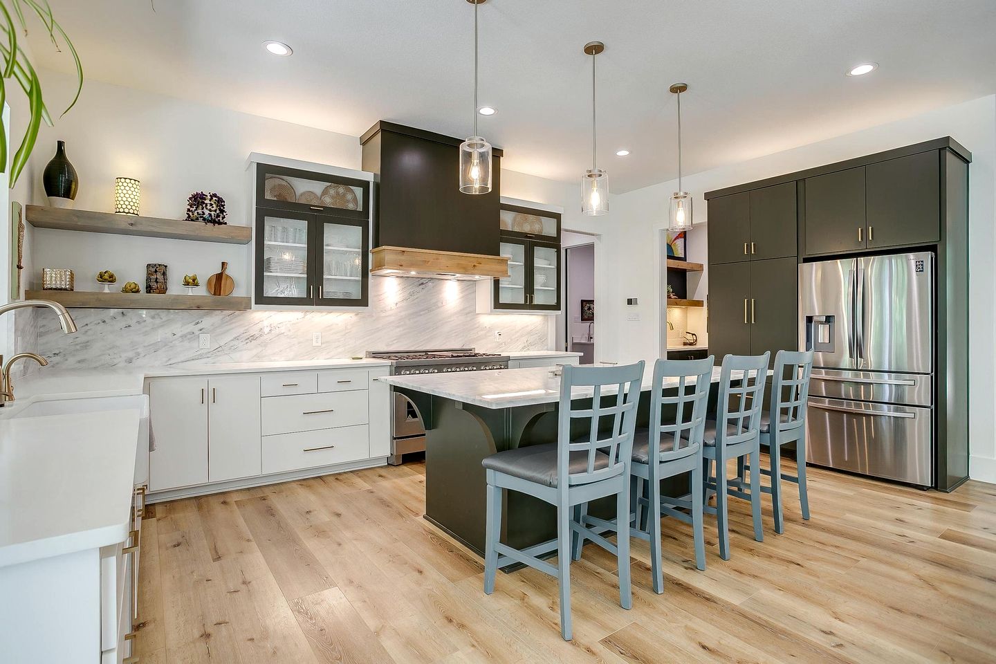 Luxury Cottage on Six Secluded Acres of Private Land, and near Decatur’s Historic Town Square, Texas