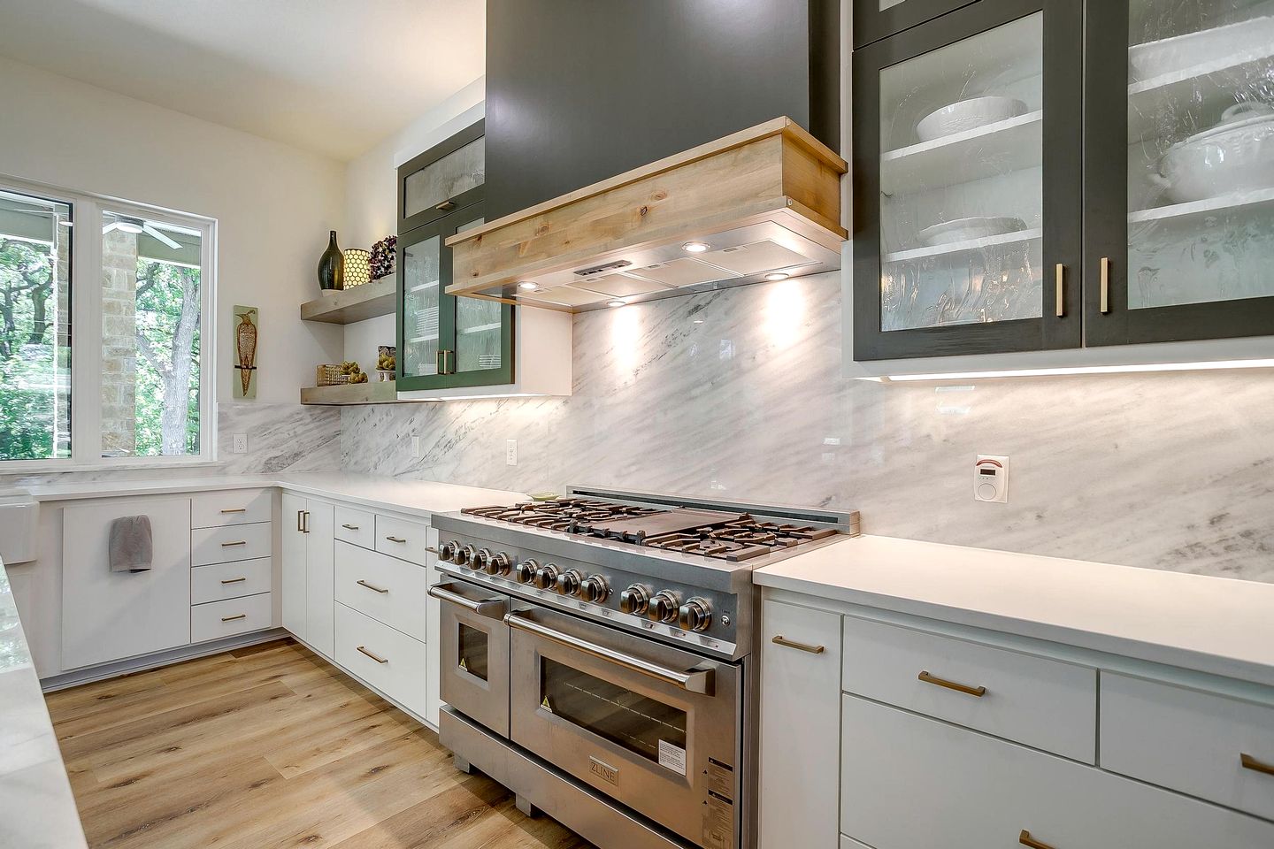 Luxury Cottage on Six Secluded Acres of Private Land, and near Decatur’s Historic Town Square, Texas