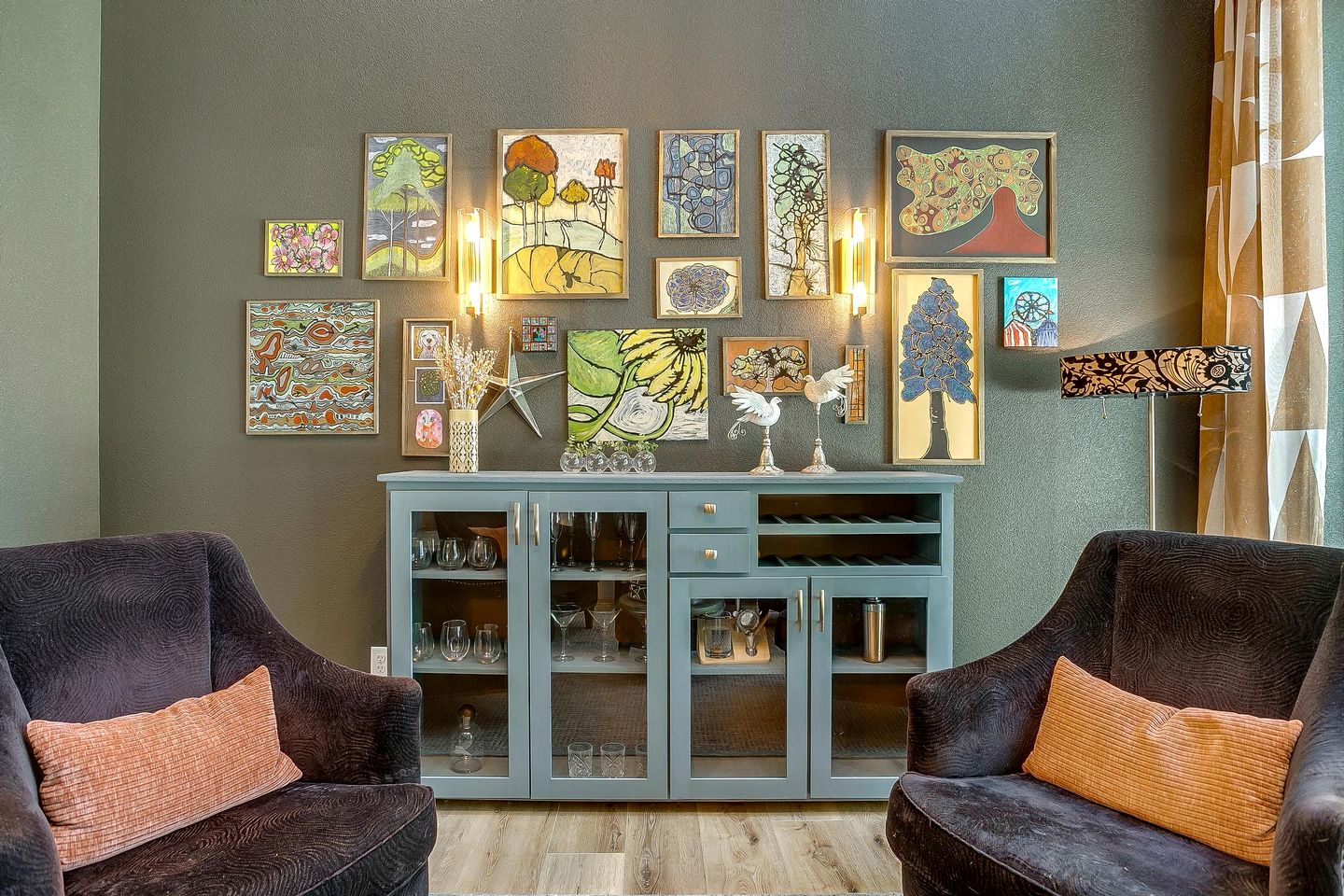 Luxury Cottage on Six Secluded Acres of Private Land, and near Decatur’s Historic Town Square, Texas